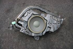 Lc5z18c804 Lincoln Rear Subwoofer Box Assembly Oem Aviator U611 2020-23 Note