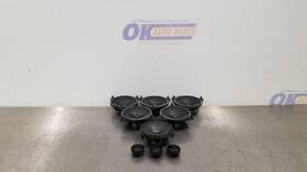 644.mb1w15 Mercedes-benz 15 Sl550 R231 Harman Kardon Miscellaneous Speaker Lot