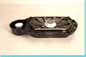A2128202102 Mercedes-benz 10-13 W212 E350 E550 Subwoofer Sub Woofer Speaker Oem
