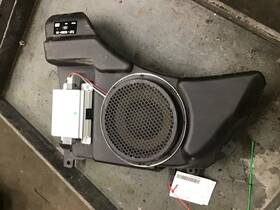 644.fd2c06 Mercury Mariner 2006 Speaker 584807