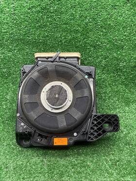 9239778-01 Mini 778-01 Cooper Countryman S Right Front Seat Subwoofer Speaker R60 10-16