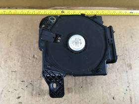 9800512 Mini 2014 Cooper Countryman Floor Passenger Side Audio Stereo Subwoofer Oem