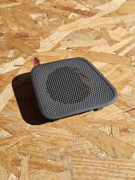 281777s000 Nissan 2005 Armada Left Driver Side Dash Speaker Grille Cover Oem