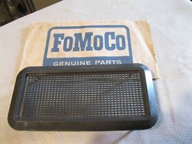 D1az-18978-a Nos 1971-1972 Ford Full Size Wagon Rear Speaker Cover Check It Out