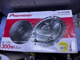 Ts-g1730f Pioneer 300 Watts 6.5 Inch 17cm G-series - 3 Way Coaxial Door Speakers Bn-