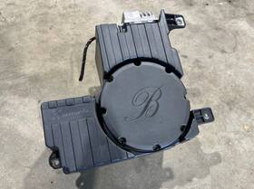 971-035-481-e Porsche 2017 - 2023 Oem Panamera Rear Subwoofer Speaker Burmester