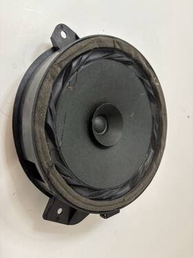 2101052817 Subaru 2014 2015 2016 2017 Forester Rear Right Door Sound Audio Speaker Oem