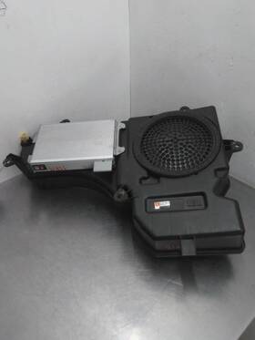 644.to1205 Toyota 4 Runner 2005 Speaker 740452