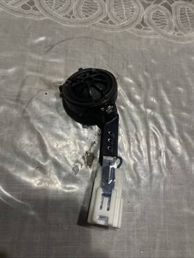 8615002150 Toyota 2019 Corolla Hatch Left Pillar Jbl Tweeter Used