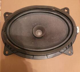 86160-0e220 Toyota 2010-2013 Highlander Front Dr Speaker Used