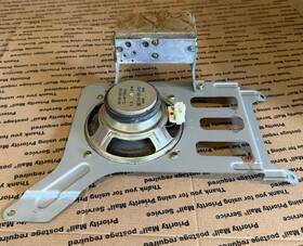 86280-60010 Toyota Land Cruiser Fj80 Fzj80 Subwoofer Amplifier And Bracket With Bolts