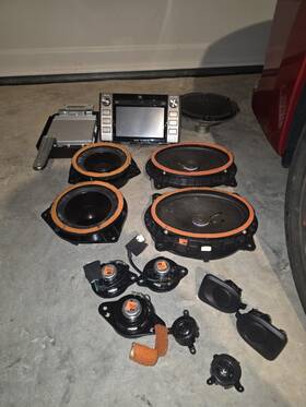 881600c150 Toyota 2014-2018 Tundra Jbl Headunit And Factory Speakers