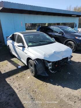 644.vw1m19 Volkswagen 19 Jetta Speaker