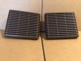 1323065 Volvo 1323065---826 82-51 83-14 Vintage Genuine Speakers-brown Grills-pair-used-as-is-4 Ohm
