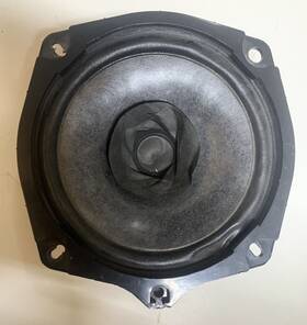 20382034 Volvo Set Of Two Vnl 2006 Speakers