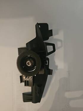 31456836 Volvo 2019-2025 Xc40 Right Front Tweeter Speaker And Bracket Harmin Kardin