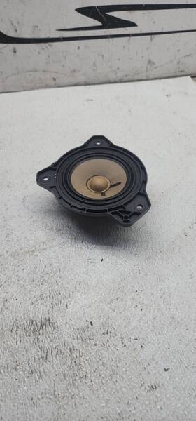 31456870 Volvo C40 Ev Dash Center Speaker 2022-2024