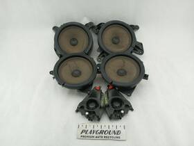644.vo1u01 Volvo Xc70 V70 6 Piece Set Speaker Stereo 2001 2002 2003 2004