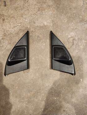 8666661 Volvo 2005 Xc90 Driver And Passenger Side Tweeter Speaker With Cover Oem