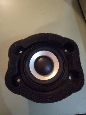 8676933 Volvo 06-13 C70 Premium Sound Mid Range Door Speaker