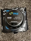 Pyle PDMR6 Midrange 6.5" 300W Car Bass Woofers Audio Speakers. Fixed Price $20.00.